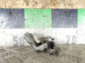 Петля двери задней правой верхняя Mitsubishi Space star 1998-2004