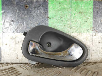 Ручка двери внутренняя задняя левая Mitsubishi Space star 1998-2004