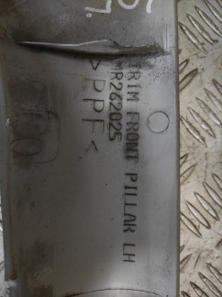 Обшивка стойки левая Mitsubishi Space star 1998-2004