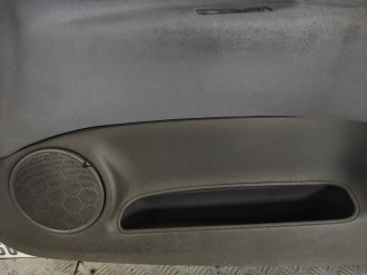 Обшивка двери передней правой Mitsubishi Space star 1998-2004