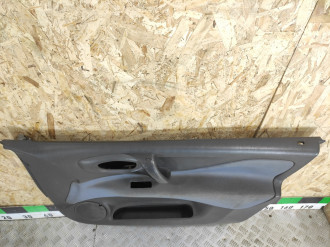 Обшивка двери передней правой Mitsubishi Space star 1998-2004