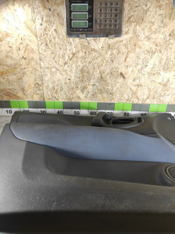 Обшивка двери передней левой Mitsubishi Space star 1998-2004