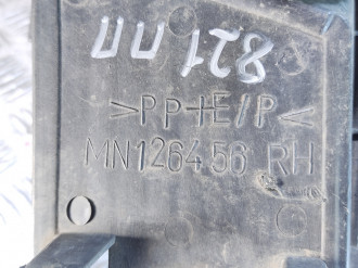 Рамка фары противотуманной Mitsubishi Lancer 9