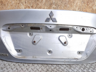 Крышка багажника Mitsubishi Lancer 9