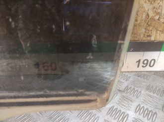 Стекло двери задней левой Mitsubishi Lancer 9