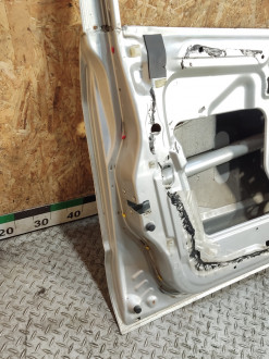 Дверь передняя левая Mitsubishi Space star 1998-2004