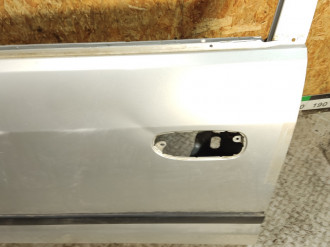 Дверь передняя левая Mitsubishi Space star 1998-2004