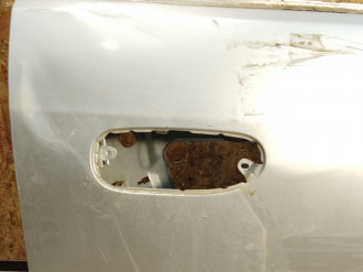 Дверь передняя правая Mitsubishi Space star 1998-2004