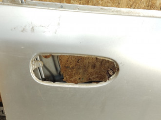 Дверь передняя правая Mitsubishi Carisma 2000 2003