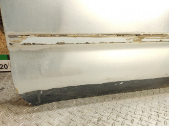 Дверь передняя левая Mitsubishi Carisma 2000 2003