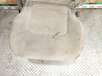 Сиденье переднее правое Mitsubishi Pajero 1991-1996