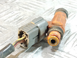 Форсунка двигателя Mitsubishi Carisma 2000 2003