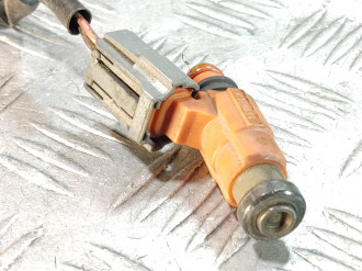 Форсунка двигателя Mitsubishi Carisma 2000 2003