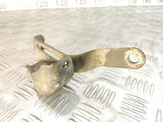 Кронштейн генератора Mitsubishi Carisma 2000 2003