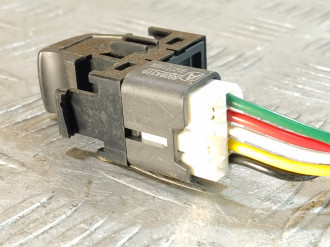 Кнопка стеклоподъемника Mitsubishi Outlander GF