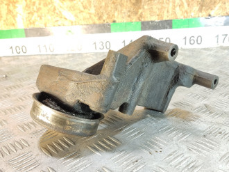 Кронштейн гидроусилителя Mitsubishi Carisma 2000 2003