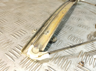 Стеклоподъемник передний правый Mitsubishi Mirage 1995-2003