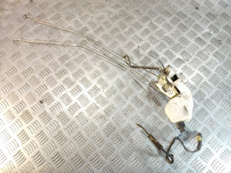 Замок двери передней правой Mitsubishi Mirage 1995-2003