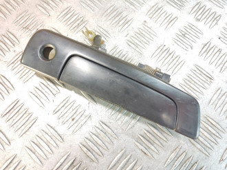 Ручка двери передней правой Mitsubishi Mirage 1995-2003