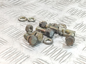 Болт Гайка впускного коллектора Mitsubishi Space star 1998-2004