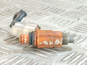 Форсунка двигателя Mitsubishi Space star 1998-2004