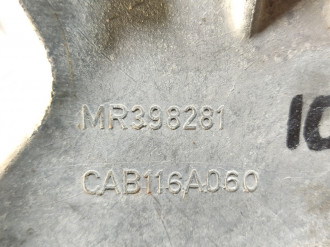 Кронштейн компрессора кондиционера Mitsubishi Space star 1998-2004