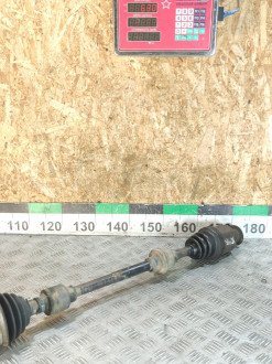 Полуось передняя правая Mitsubishi Space star 1998-2004
