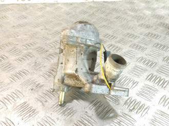 Корпус термостата Mitsubishi Space star 1998-2004