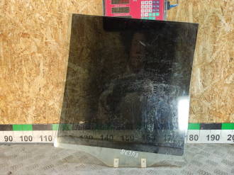 Стекло двери задней правой Mitsubishi Pajero 1991-1996