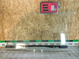 Стекло двери передней правой Mitsubishi Pajero 1991-1996