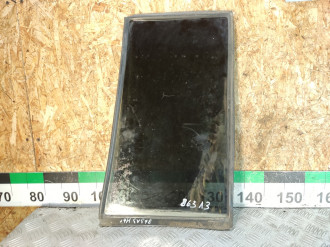 Стекло двери задней левой форточка Mitsubishi Pajero 1991-1996