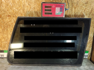 Стекло кузовное глухое заднее правое Mitsubishi Pajero 1991-1996