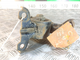 Опора двигателя левая Mitsubishi Lancer 10
