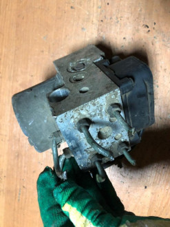 Блок abs насос Nissan Maxima a32