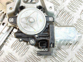 Стеклоподъемник задний правый Nissan Tiida c11