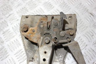 Замок капота Nissan Maxima a32