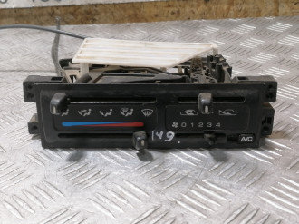 Блок управления отопителя климатической установки Nissan Avenir 1995