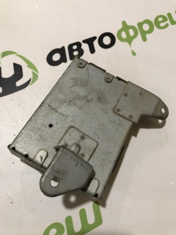 Блок управления двигателем Nissan Avenir 1995