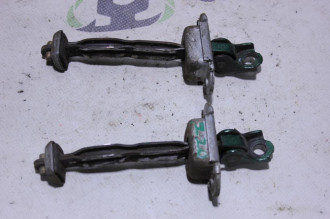 Ограничитель двери задний Nissan Almera N15