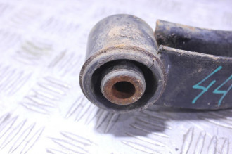 Рычаг передний верхний правый Nissan Navara d40