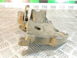 Кронштейн генератора Nissan Almera N16