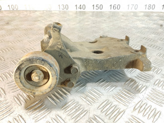 Кронштейн генератора Nissan Almera N16