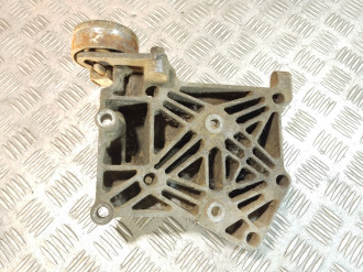 Кронштейн генератора Nissan Almera N16