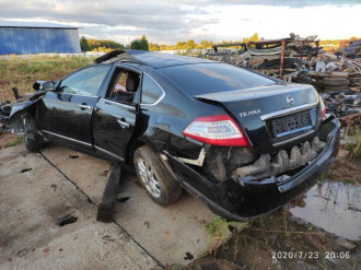 В разборе Nissan Teana j32