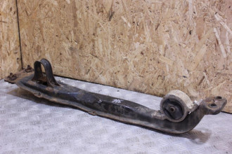 Балка подмоторная продольная Nissan Primera 1996 2002