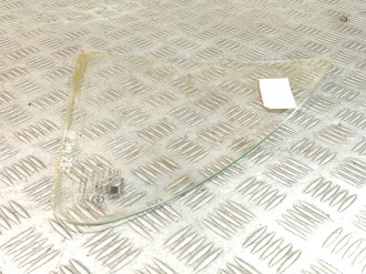 Стекло двери задней правой форточка Nissan Almera Classic