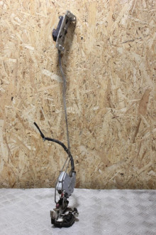 Замок двери задней правой Nissan Maxima a32