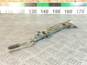 Рейка топливная рампа Nissan Almera Classic