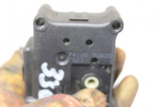 Моторчик заслонки отопителя Nissan Maxima a32