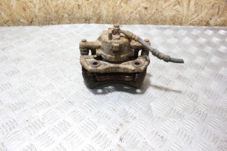 Суппорт передний правый Nissan Primera 1996 2002